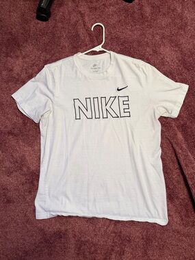Nike White Short Sleeve T-Shirt with Black Embroidered Outline Logo
